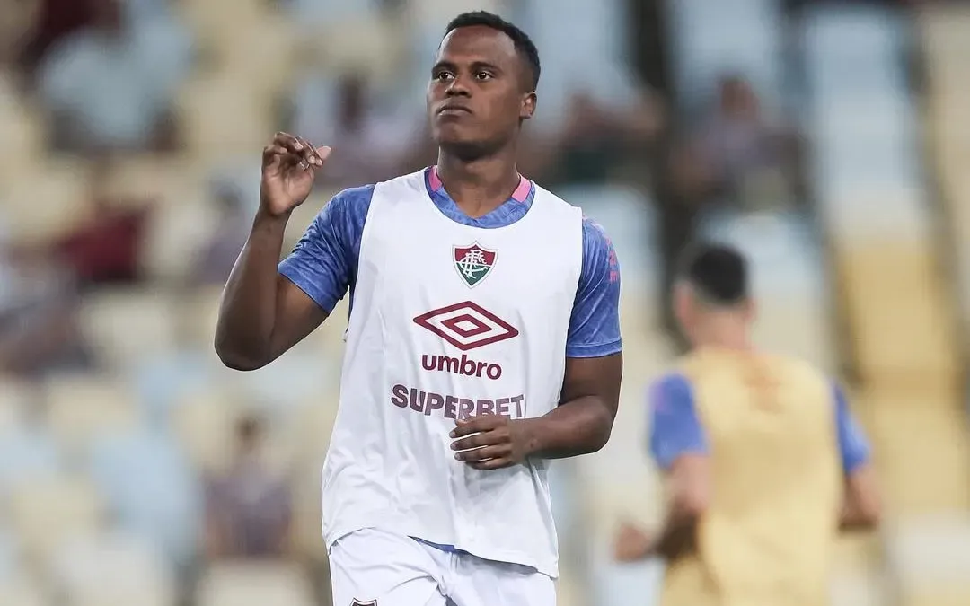 Jhon Arias, meia do Fluminense foi destaque da partida diante do Botafogo no Engenhão. Foto: Foto: Marcelo Goncalves/FFC