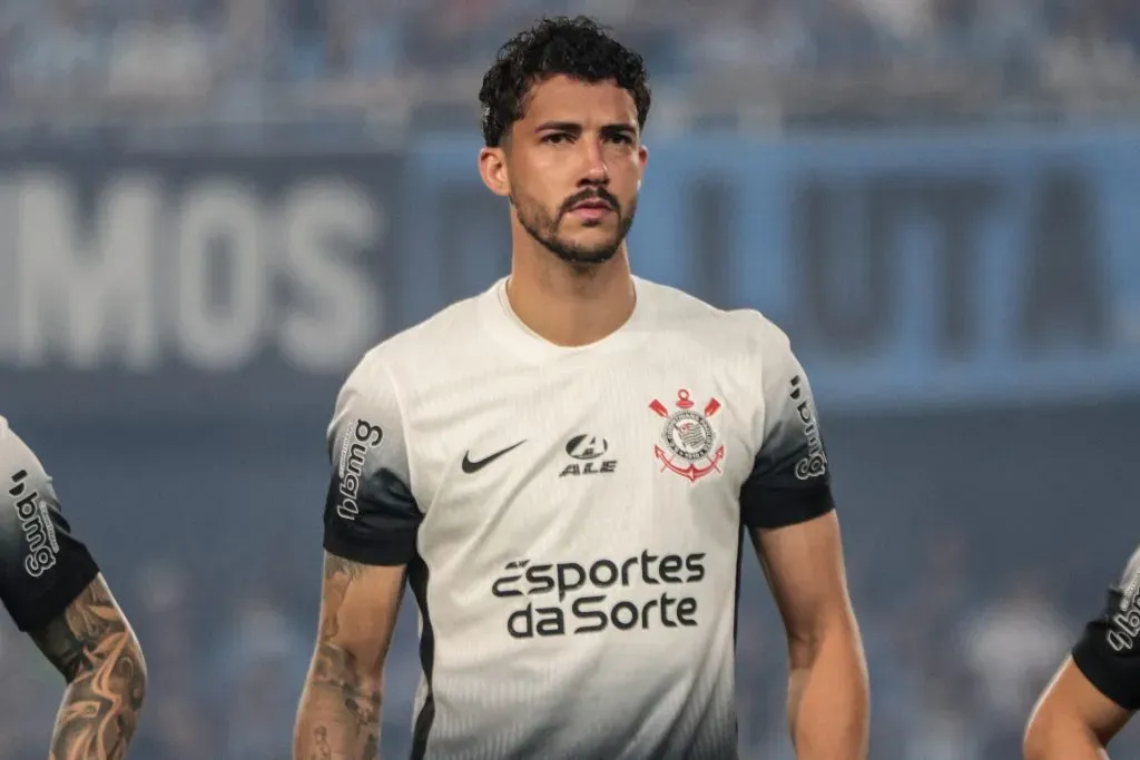 Gustavo Henrique, também foi alvo das reclamações da torcida alvinegra durante partida contra o Flamengo no Maranã no neste domingo. Foto: Robson Mafra/AGIF