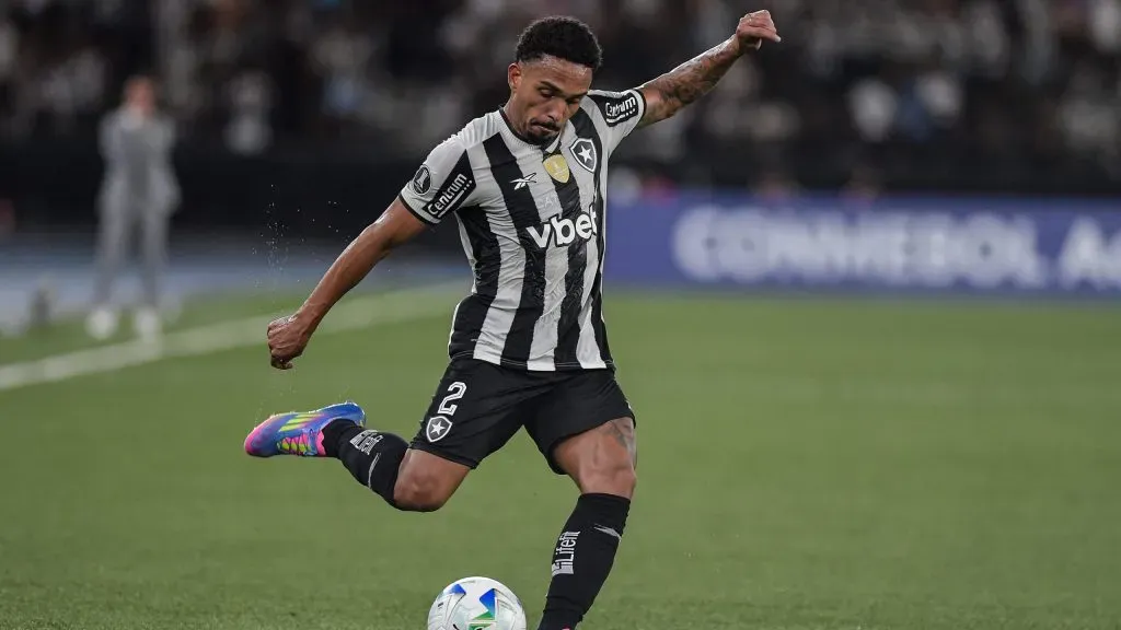 Vitinho jogador do Botafogo durante partida contra o Carabobo no estádio Engenhão pelo campeonato Copa Libertadores 2025. Foto: Thiago Ribeiro/AGIF