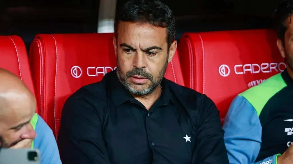 Artur Jorge atualmente comanda o Al-Rayyan - Foto: Luiz Erbes/AGIF.