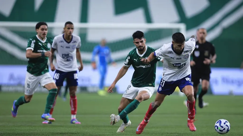 Bahia levou a melhor diante do Verdão - Foto: Ettore Chiereguini/AGIF.