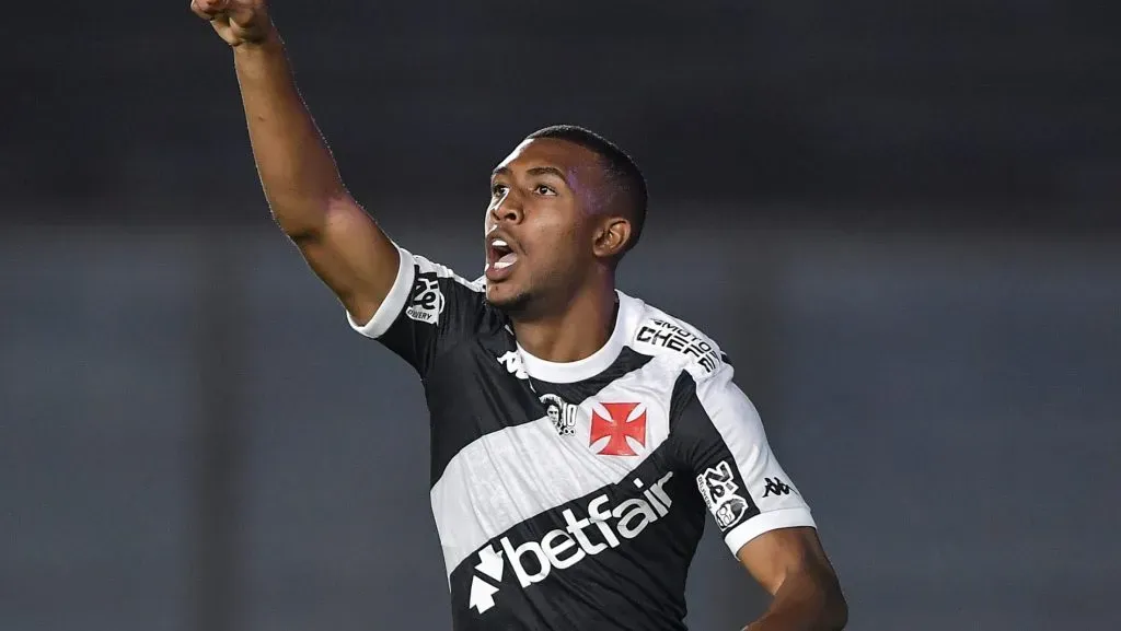 Rayan pelo Vasco em 2025. Foto: Thiago Ribeiro/AGIF