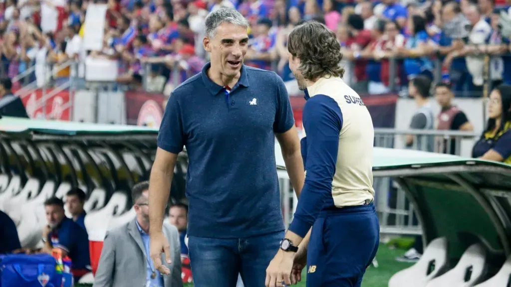 zubeldia técnico do São Paulo durante partida contra o Fortaleza no estádio Arena Castelão pelo campeonato Brasileiro A 2024. Foto: Baggio Rodrigues/AGIF