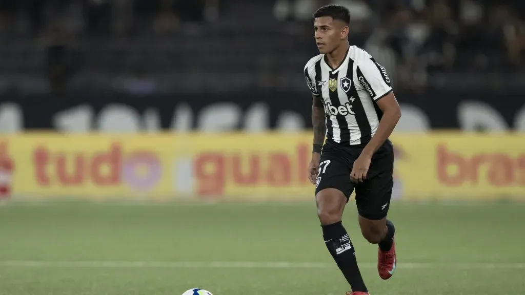 David Ricardo jogador do Botafogo durante partida contra o Capital no estádio Engenhão pelo campeonato Copa Do Brasil 2025. Foto: Jorge Rodrigues/AGIF