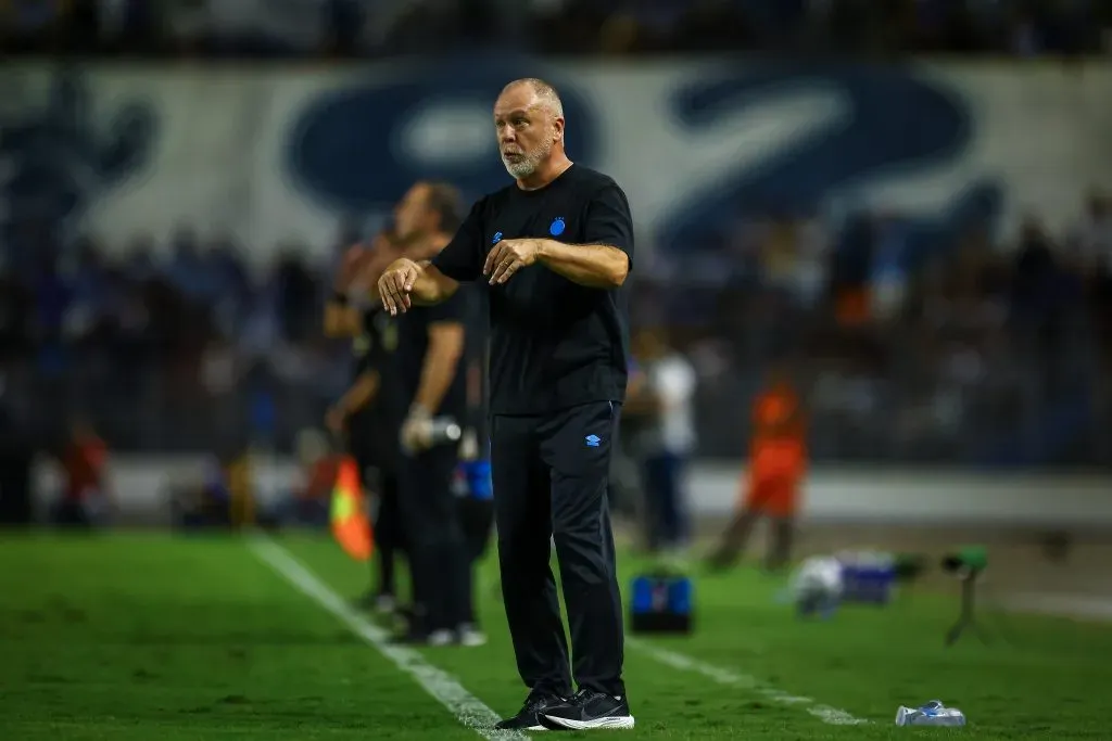 Mano Menezes, treinador do Grêmio