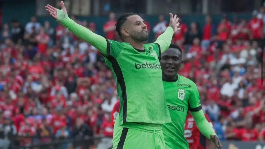 Edwin Cardona comemorando durante o clássico colombiano – Foto: Reprodução/Atlético Nacional