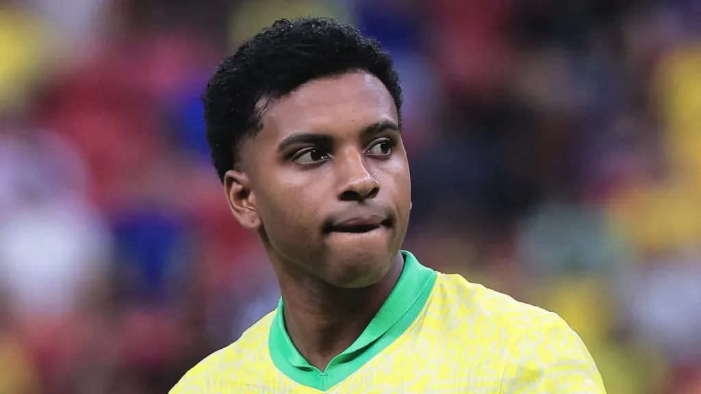 DF – BRASILIA – 15/10/2024 – ELIMINATORIAS COPA DO MUNDO 2026, BRASIL X PERU – Rodrygo jogador do Brasil durante partida contra o Peru no estadio Mane Garrincha pelo campeonato Eliminatorias Copa Do Mundo 2026.