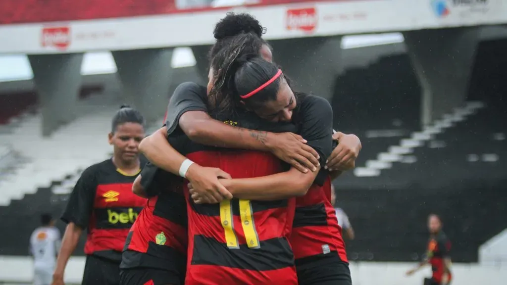 Grupo de jogadoras do Sport