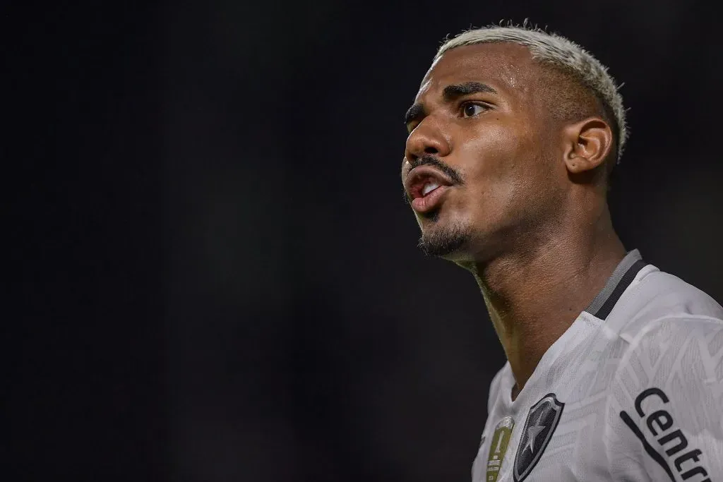 RJ – RIO DE JANEIRO – 23/02/2025 – CARIOCA 2025, VASCO X BOTAFOGO – Cuiabano jogador do Botafogo durante partida contra o Vasco no estadio Sao Januario pelo campeonato Carioca 2025. Foto: Thiago Ribeiro/AGIF