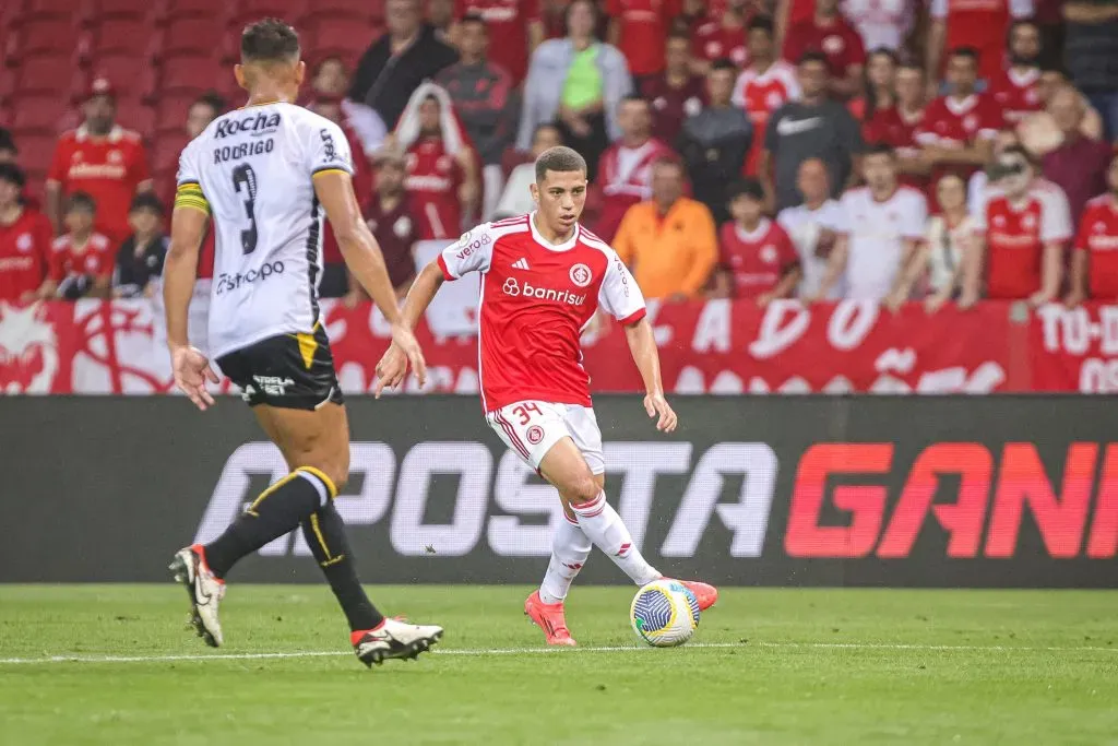 Gabriel Carvalho, do Inter – Foto: Maxi Franzoi/AGIF