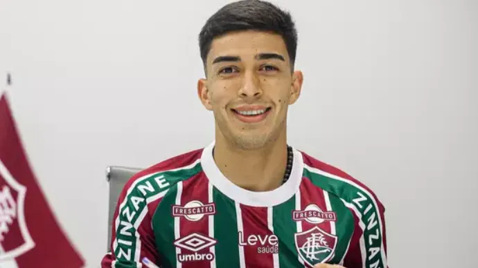 Lezcano com a camisa do Fluzão