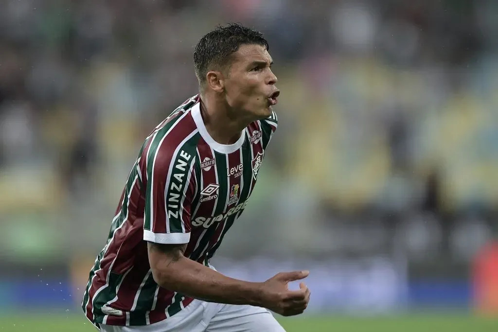 RJ – RIO DE JANEIRO – 06/04/2025 – BRASILEIRO A 2025, FLUMINENSE X BRAGANTINO – Thiago Silva jogador do Fluminense comemora gol durante partida contra o Bragantino no estadio Maracana pelo campeonato Brasileiro A 2025. Foto: Thiago Ribeiro/AGIF