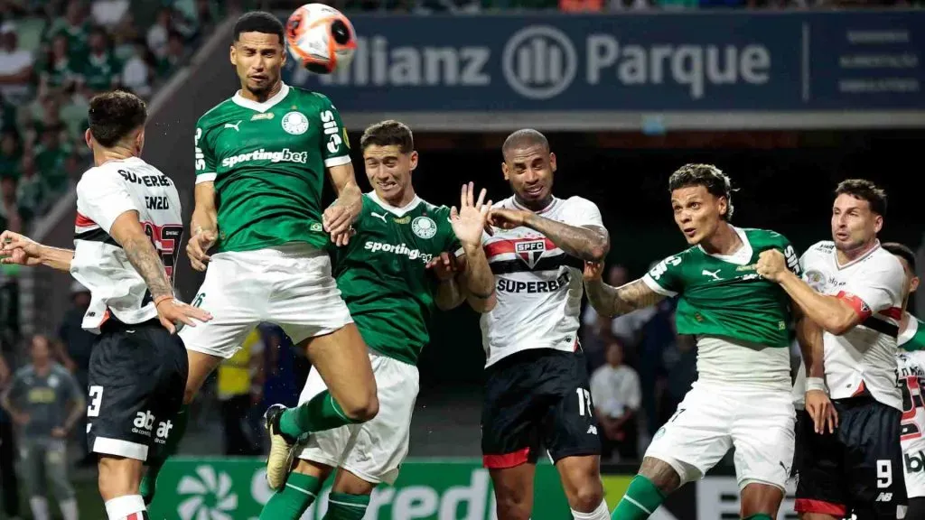 Palmeiras recebe o São Paulo