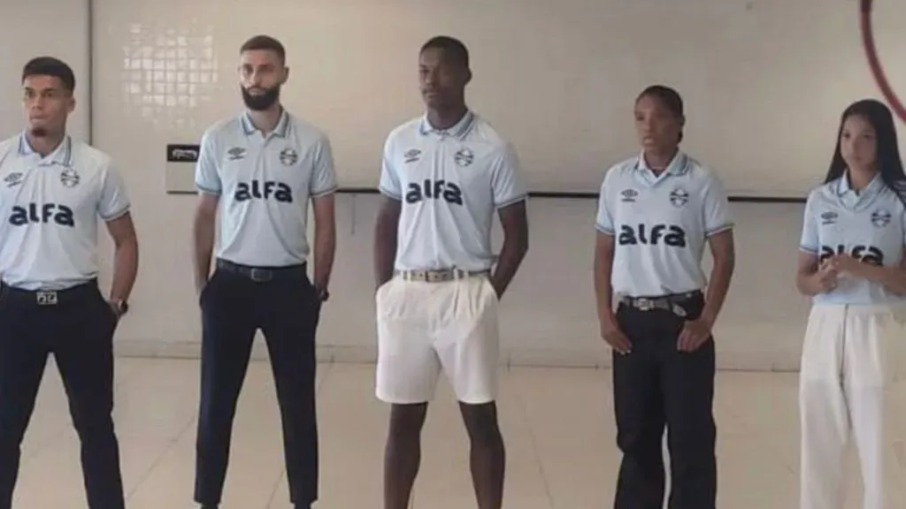 Camisa II do Grêmio foi vazada nas redes sociais – Foto: Reprodução