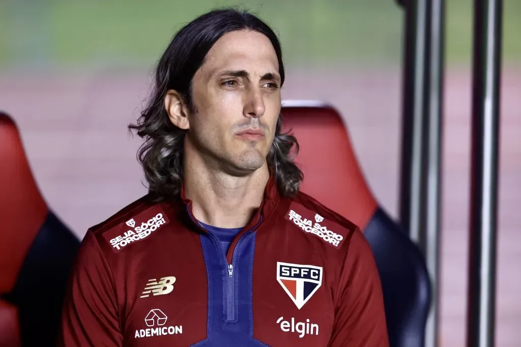 Zubeldía deve escalar o São Paulo com força máxima contra o Náutico. Foto: Marcello Zambrana/AGIF