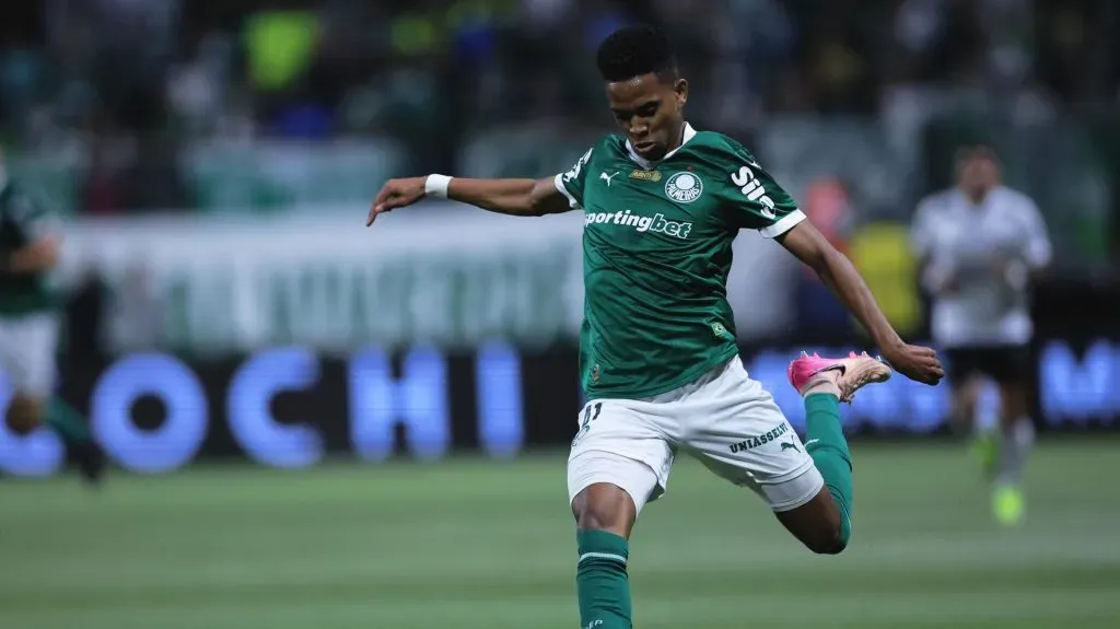 Estêvão no Palmeiras - Foto: AGIF