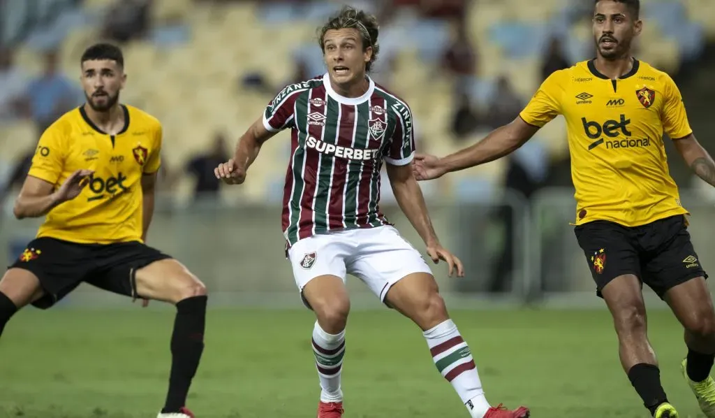 Agustín Canobbio em ação pelo Fluminense contra o Sport – Foto: Jorge Rodrigues/AGIF