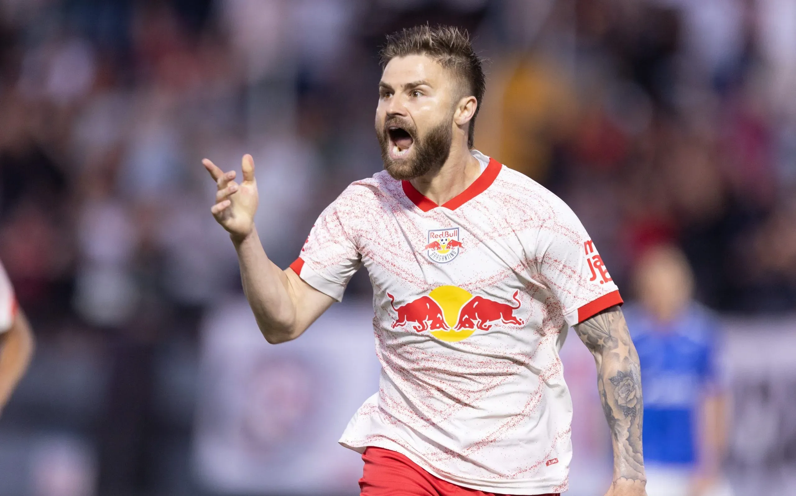 Eduardo Sasha, divide a braçadeira de capitao com o goleiro Cleiton foi colocado como reserva na partida contra o Juventude e revoltou torcdores. Foto: Diogo Reis/AGIF