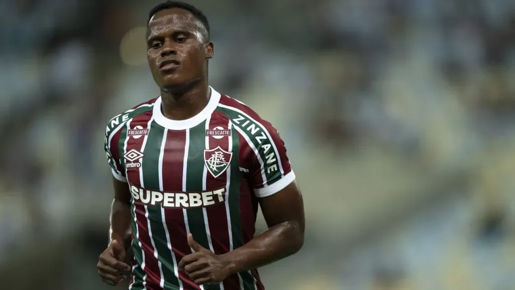Jhon Arias defendendo o Fluminense na Sul-Americana – Foto: Jorge Rodrigues/AGIF