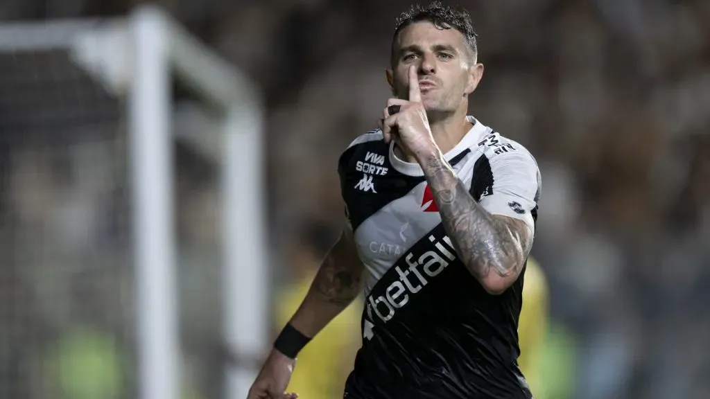 Vegetti ajudou o Vasco a avançar na Sul-Americana – Foto: Jorge Rodrigues/AGIF