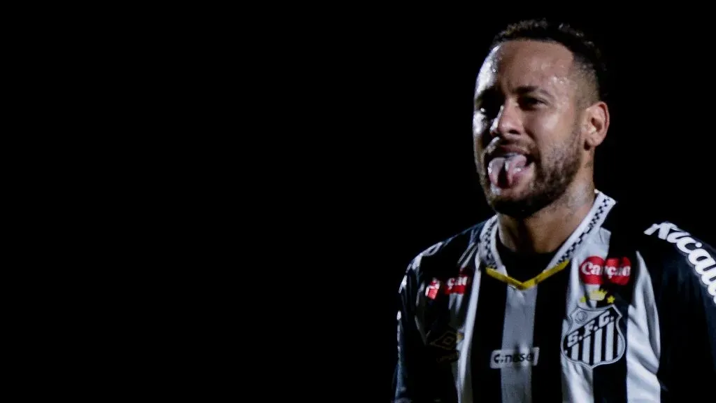 Neymar em partida pelo Santos no Campeonato Brasileiro A 2025. Foto: Jhony Pinho/AGIF