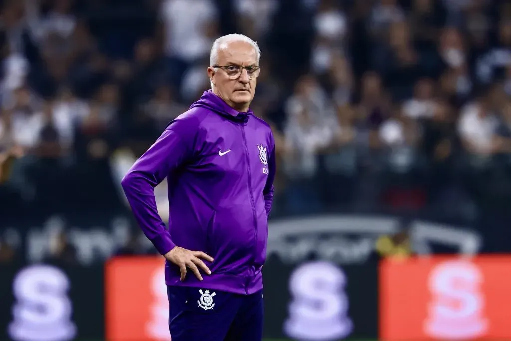 Dorival Jr tecnico do Corinthians durante partida contra o Novorizontino – Foto: Marcello Zambrana/AGIF