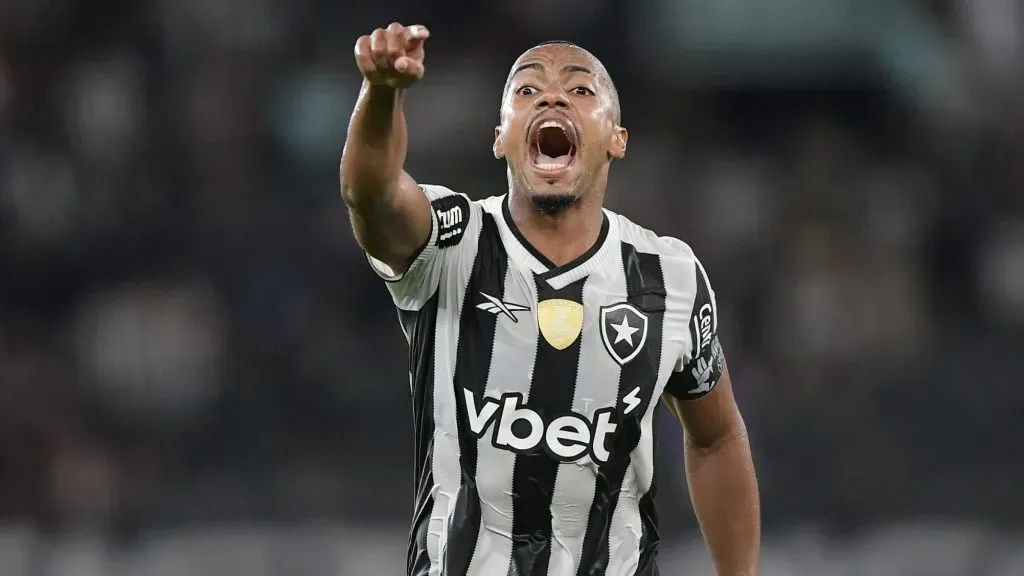 Capitão do Botafogo destaca confiança para o Mundial – Foto: Thiago Ribeiro/AGIF