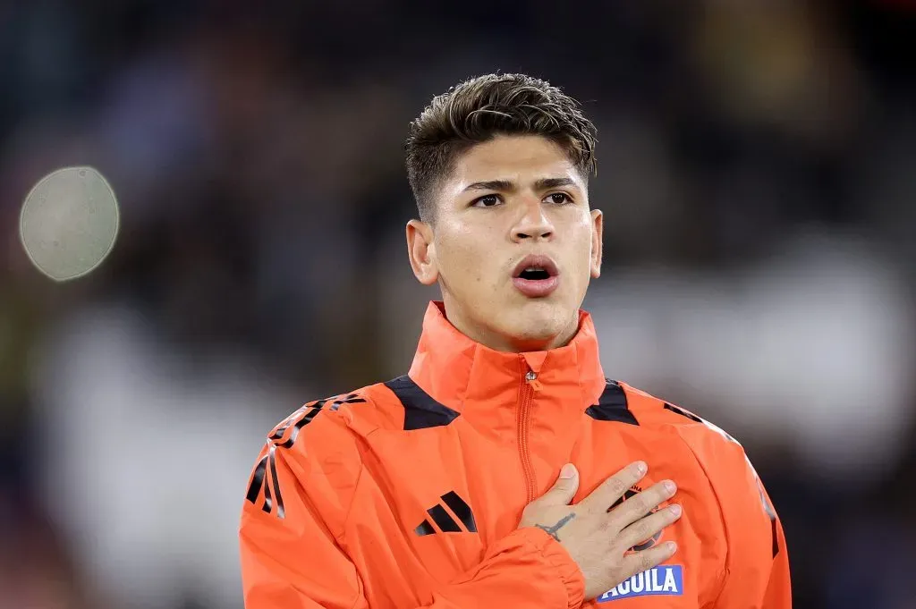 LONDON, ENGLAND – MARCH 22: Jorge Carrascal of Columbia sings the national anthem ahead of the international friendly match between Spain and Colombia at London Stadium on March 22, 2024 in London, England. (Photo by Warren Little/Getty Images)