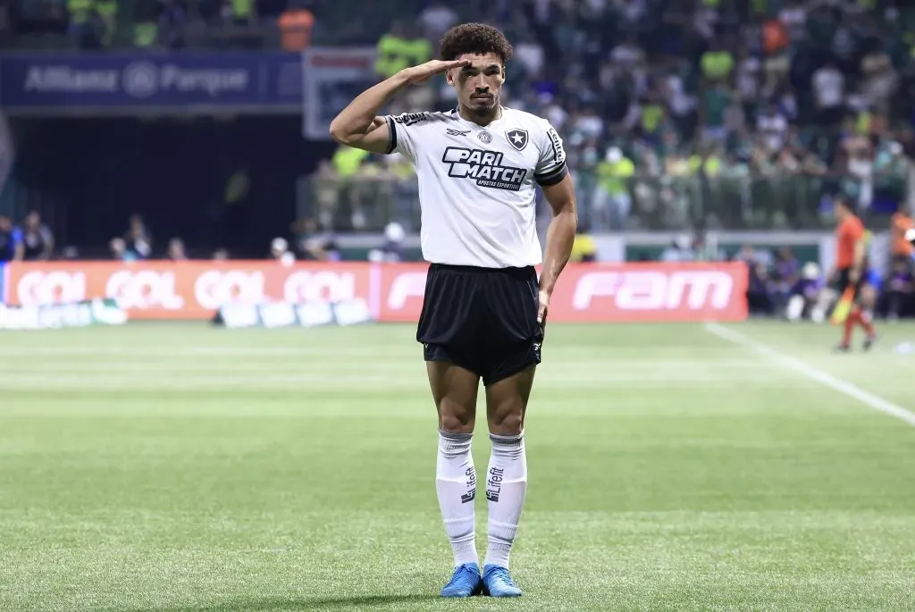 Santos faz esforço para contratar Adryelson na temporada – Foto: Marcello Zambrana/AGIF