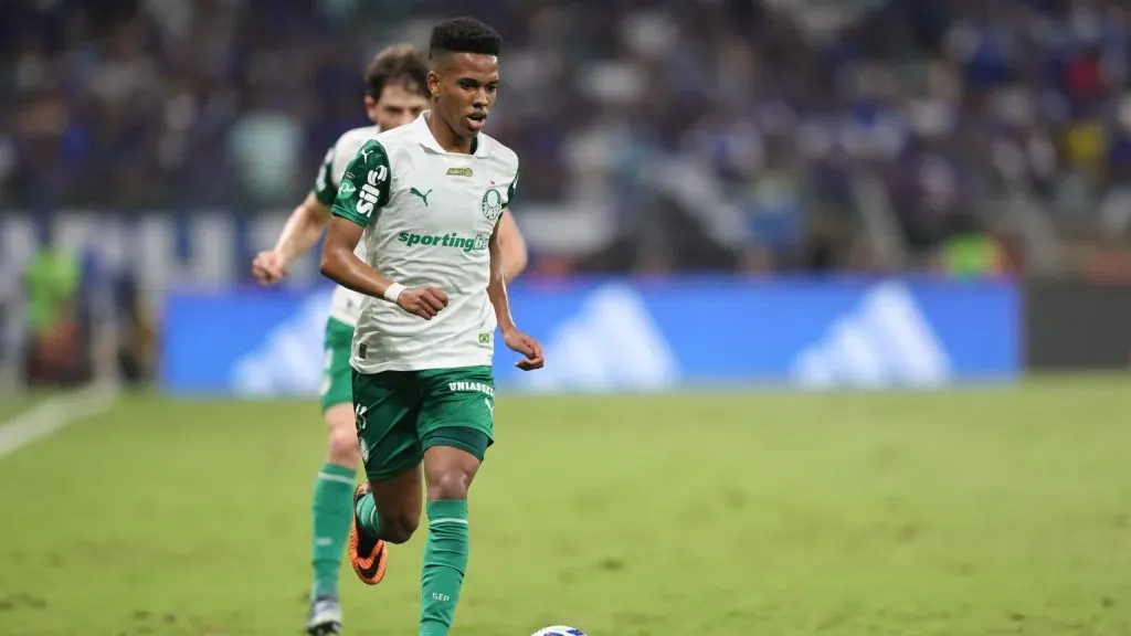 Estêvão pelo Palmeiras. Foto: Gilson Lobo/AGIF