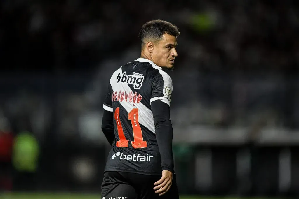 Coutinho desfilou no gramado do Morumbi. Foto: Thiago Ribeiro/AGIF