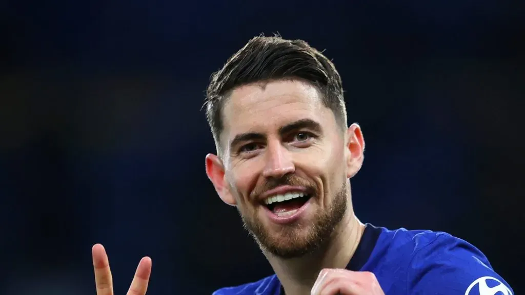 Foto: Catherine Ivill/Getty Images – Jorginho atuou com o atacante francês pelo Chelsea.