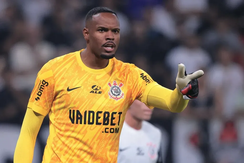 Carlos Miguel em ação pelo Corinthians. Foto: Ettore Chiereguini/AGIF