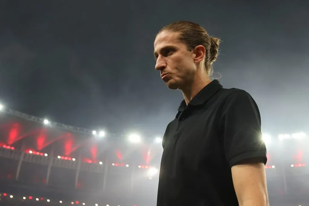 RIO DE JANEIRO, BRAZIL – JUNE 1: Head Coach of Flamengo Filipe Luis looks on prior to the match between Flamengo and Fortaleza as part of Brasileirao 2025 at Maracana Stadium on June 1, 2025 in Rio de Janeiro, Brazil. (Photo by Wagner Meier/Getty Images)