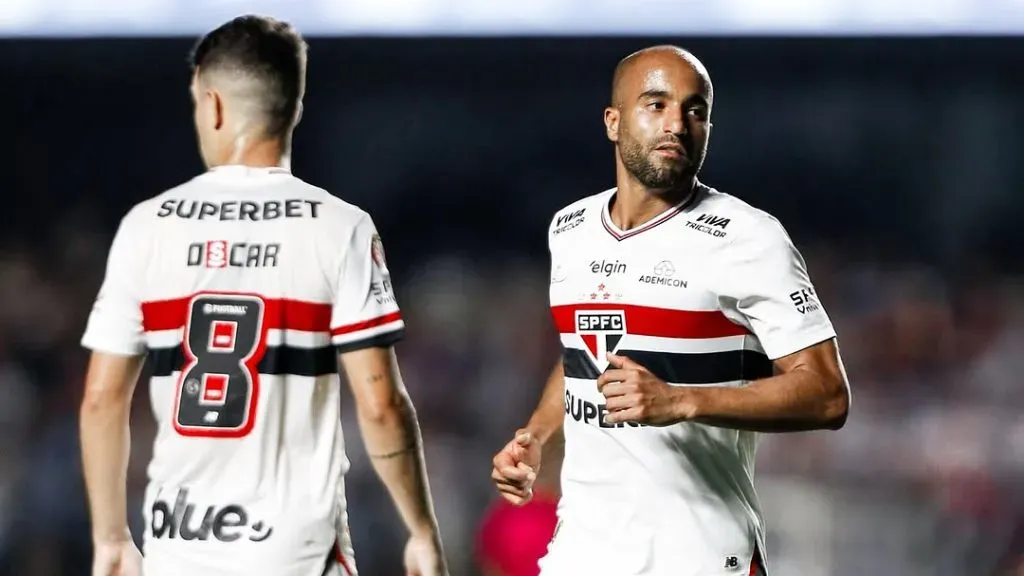 Lucas Moura e Oscar, jogadores do São Paulo
