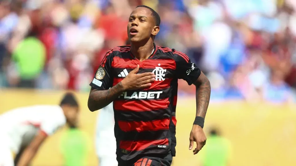 Wallace Yan deixou sua marca diante do Chelsea-ING. Foto: Gilvan de Souza/Flamengo.