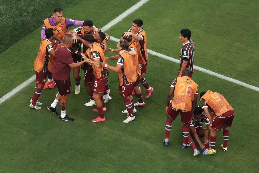 Jogadores do Fluminense comemoram um dos gols da vitória sobre o Ulsan HD. Foto: Al Bello/Getty Images.