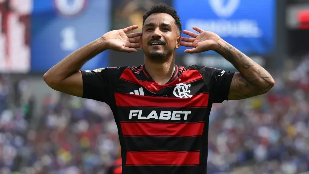 PHILADELPHIA, PENNSYLVANIA – JUNE 20: Danilo #13 of CR Flamengo celebrates scoring his team’s second goal during the FIFA Club World Cup 2025 group D match between CR Flamengo and Chelsea FC at Lincoln Financial Field on June 20, 2025 in Philadelphia, Pennsylvania. (Photo by David Ramos/Getty Images)