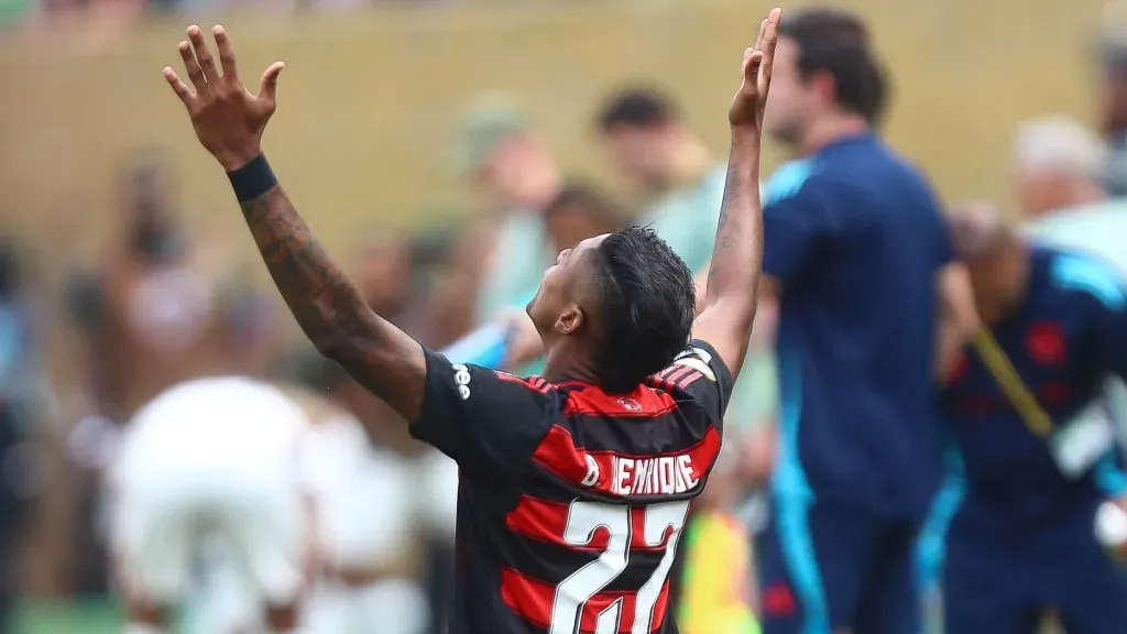 Bruno Henrique comemora o seu gol contra o Chelsea – Foto: Flickr Clube de Regatas Flamengo