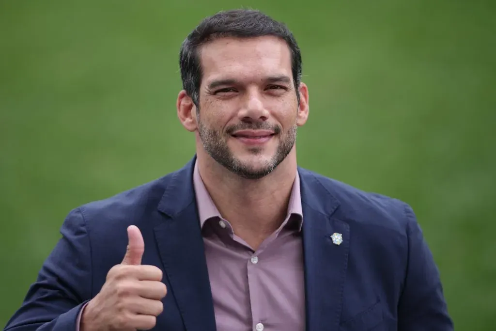 SP – SAO PAULO – 09/06/2025 – BRASIL, TREINO – Samir Xaud presidente da CBF durante treino no estadio Arena Corinthians. Foto: Ettore Chiereguini/AGIF