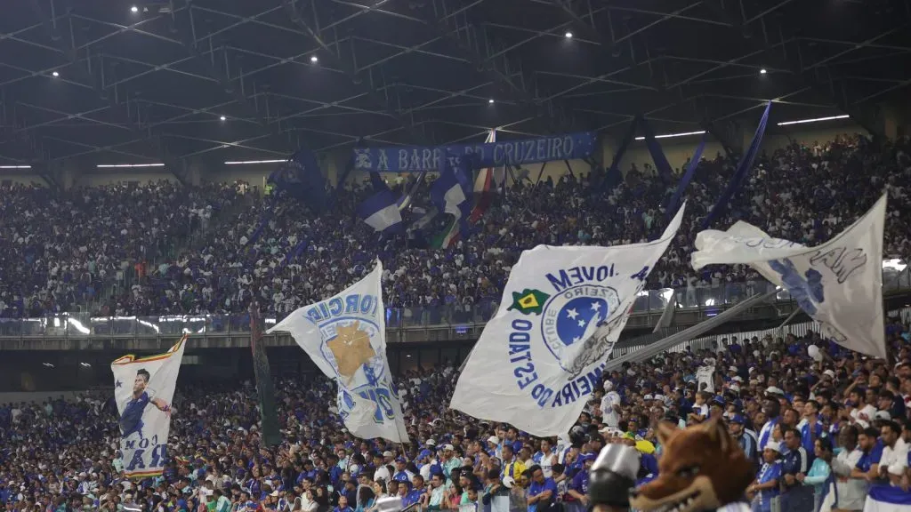 Torcedores do Cruzeiro presentes no Mineirão. Foto: Gilson Lobo/AGIF.