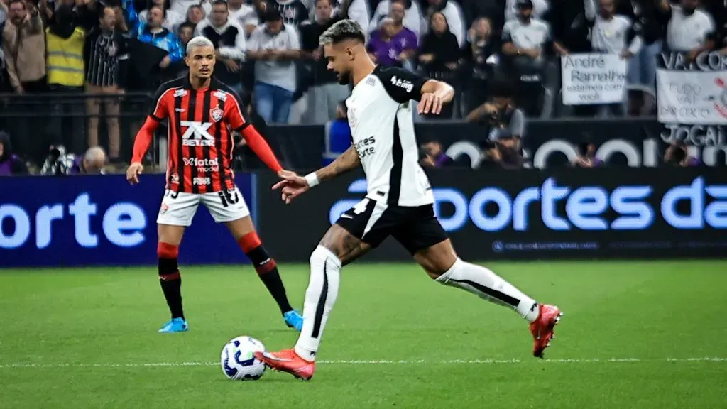 Raniele jogador do Corinthians durante partida contra o Vitoria no estádio Arena Corinthians pelo campeonato Brasileiro A 2025. Foto: Fabio Giannelli/AGIF