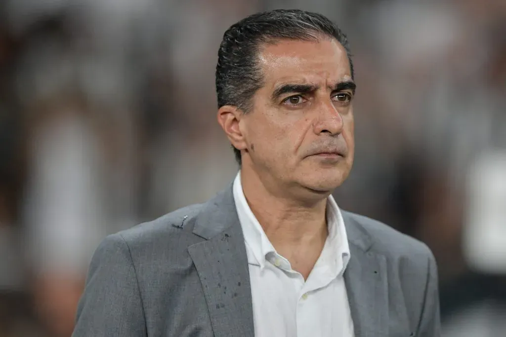 Renato Paiva foi surpreendido com a decisão. Foto: Thiago Ribeiro/AGIF