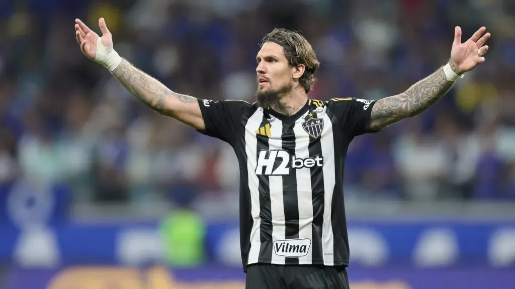 Lyanco, atleta do Galo. Foto: Gilson Lobo/AGIF.