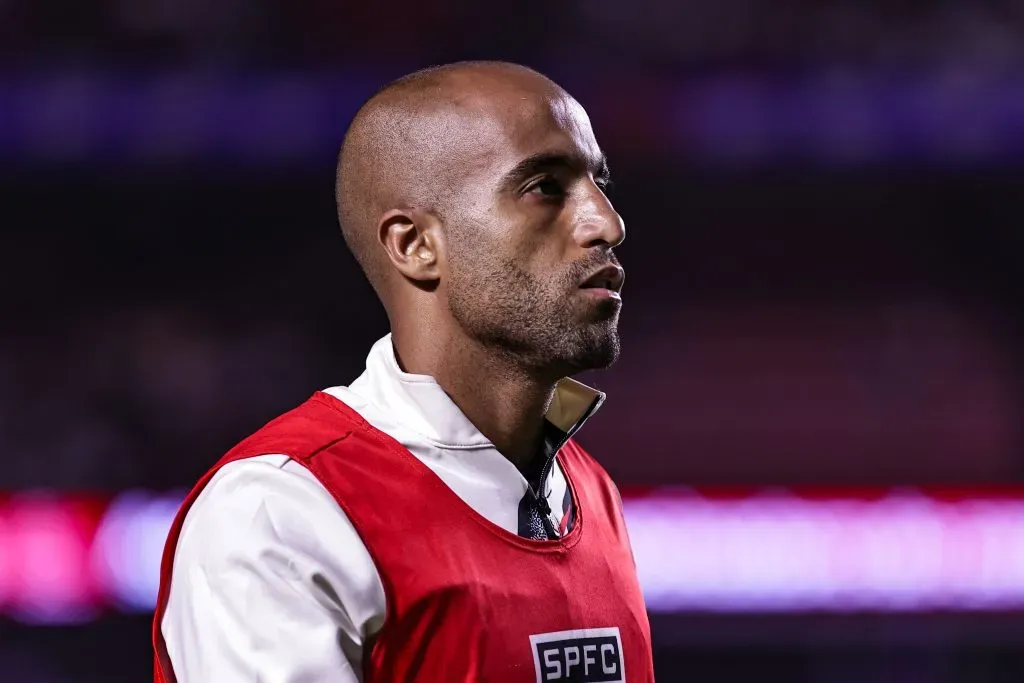 SP – SAO PAULO – 02/05/2025 – BRASILEIRO A 2025, SAO PAULO X FORTALEZA – Lucas Moura tecnico do Sao Paulo durante partida contra o Fortaleza no estadio Morumbi pelo campeonato Brasileiro A 2025. Foto: Fabio Giannelli/AGIF