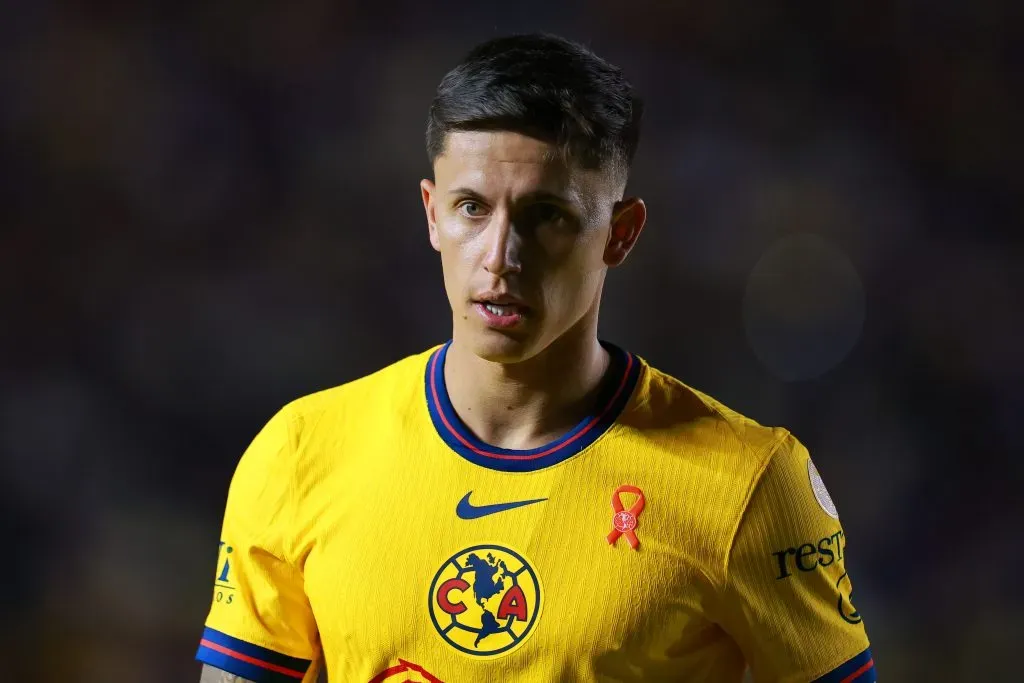 Atacante pode deixar o América para reforçar o Santos. Photo by Hector Vivas/Getty Images