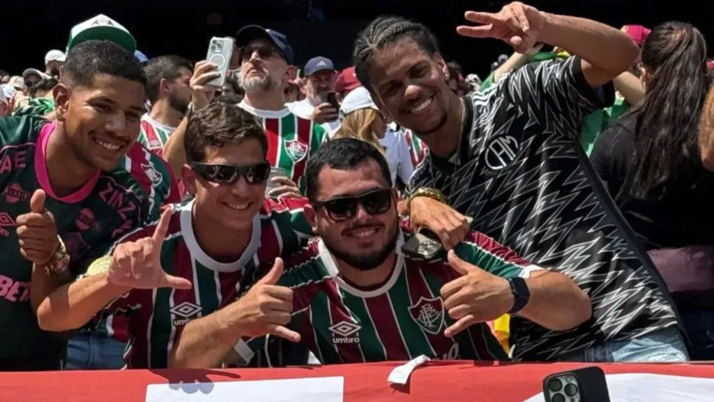 Torcedores durante Fluminense x Chelsea – Foto: Reprodução/Fluminense