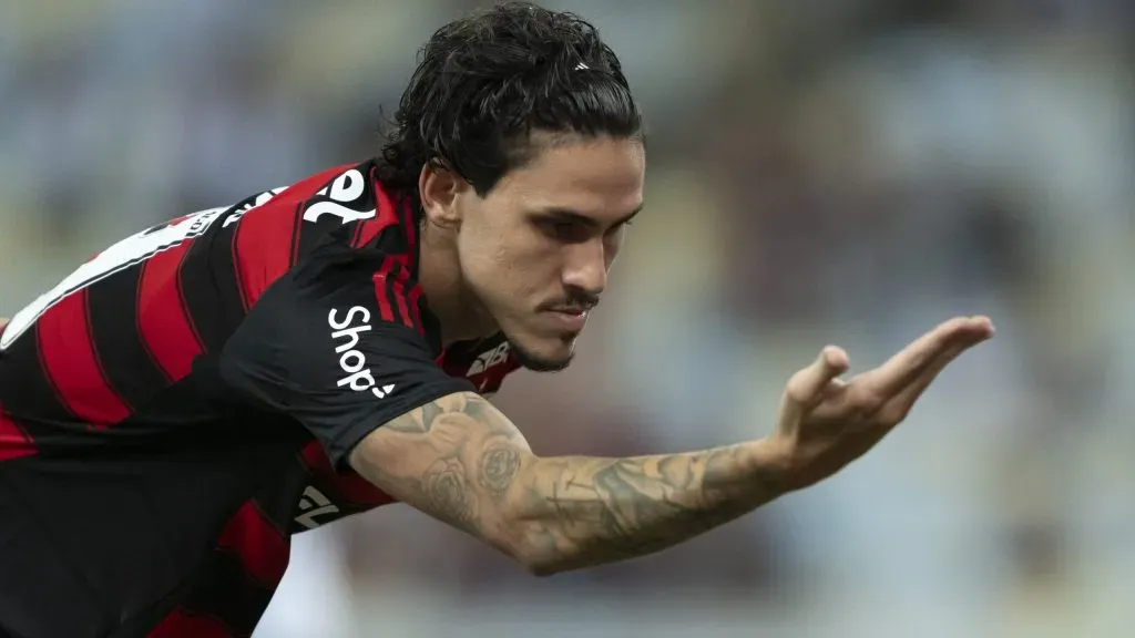 RJ – RIO DE JANEIRO – 21/05/2025 – COPA DO BRASIL 2025, FLAMENGO X BOTAFOGO-PB – Pedro comemora seu gol durante partida contra o Botafogo-PB no estadio Maracana pelo campeonato Copa Do Brasil 2025. Foto: Jorge Rodrigues/AGIF