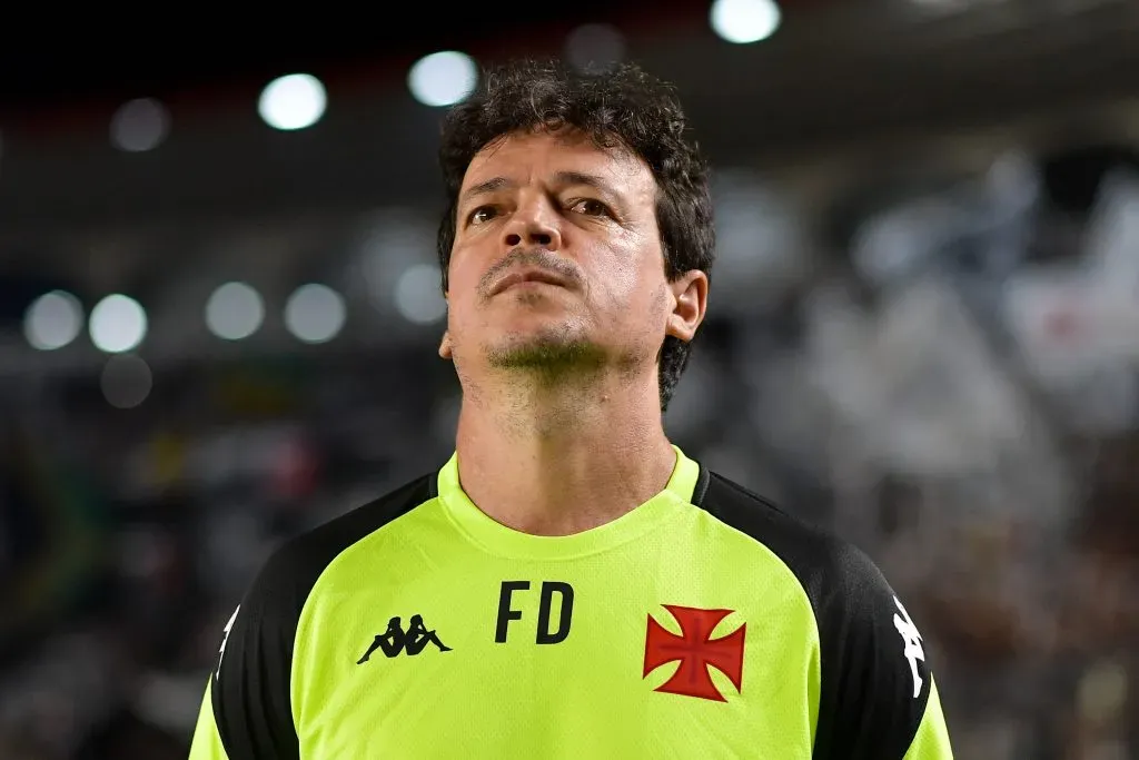 RJ – RIO DE JANEIRO – 31/05/2025 – BRASILEIRO A 2025, VASCO X BRAGANTINO – Fernando Diniz tecnico do Vasco durante partida contra o Bragantino no estadio Sao Januario pelo campeonato Brasileiro A 2025. Foto: Thiago Ribeiro/AGIF