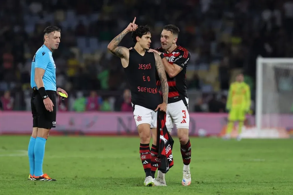 Pedro comemorando gol decisivo contra o Fluminense. (Photo by Wagner Meier/Getty Images)